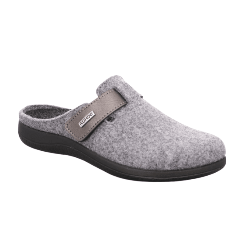 Pantofola da donna Rohde grigia in feltro con cinturino in velcro, vista frontale angolata