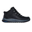 Stivale impermeabile nero Skechers da uomo, vista laterale, con suola grigia e lacci