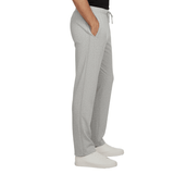 Pantaloni da jogging grigi con cerniere laterali chiuse e tasche, visti di lato su una persona