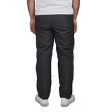 Vista posteriore di pantaloni casual Dobsom neri, che vestono comodamente una persona